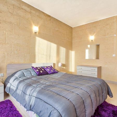 Appartamento Summer Fields Penthouse With Amazing Views Sannat Esterno foto