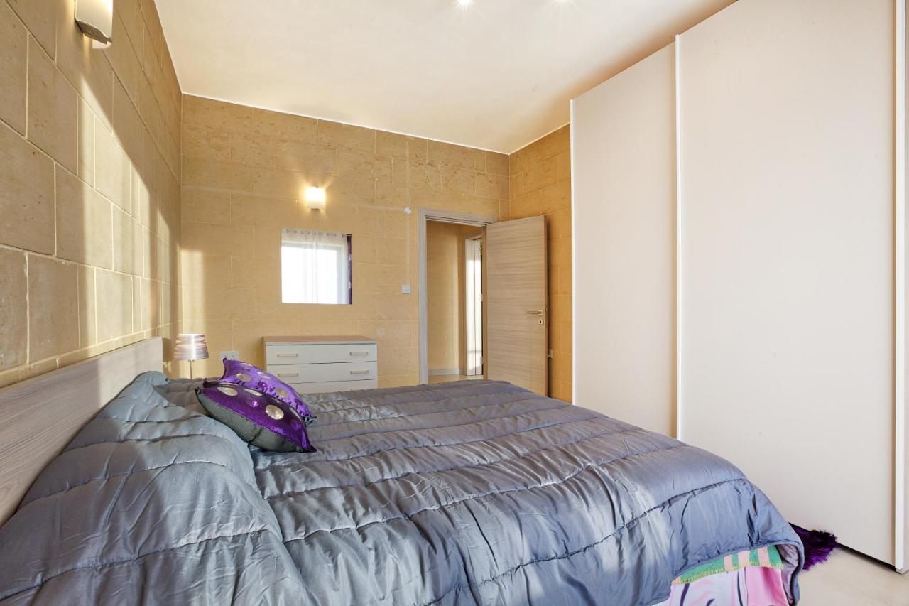 Appartamento Summer Fields Penthouse With Amazing Views Sannat Esterno foto
