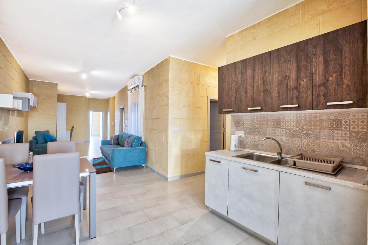 Appartamento Summer Fields Penthouse With Amazing Views Sannat Esterno foto